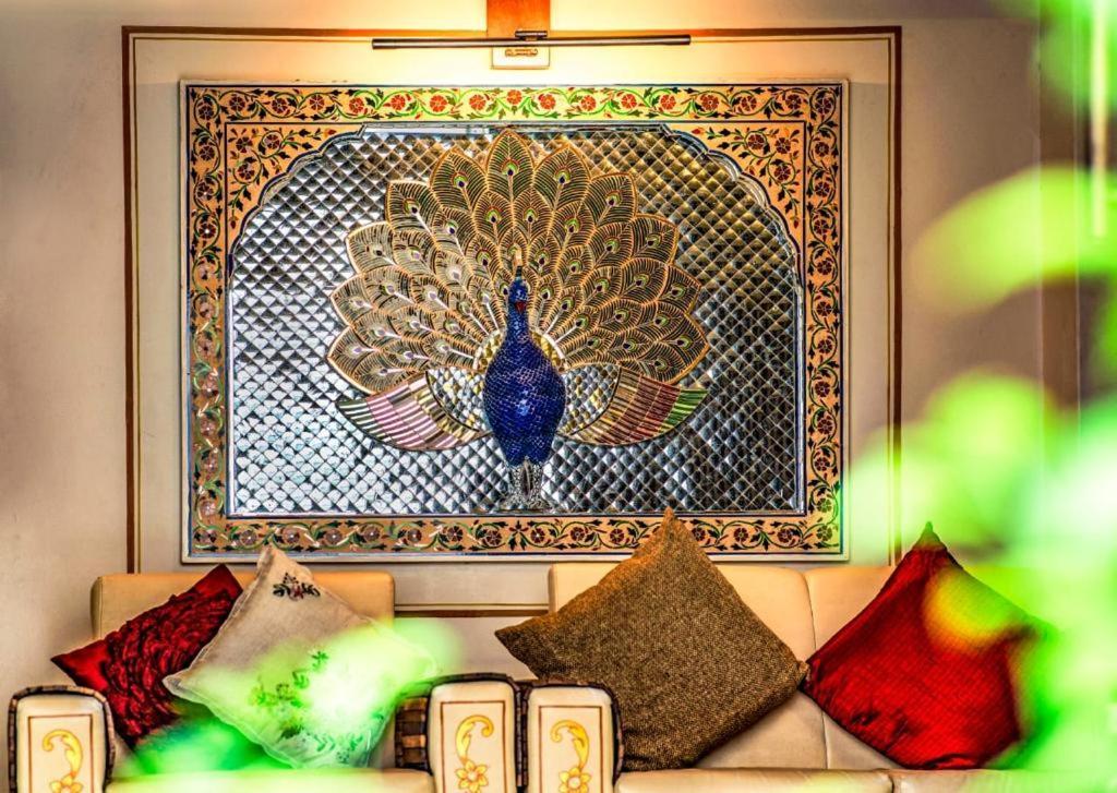 Santosh Villa - The House Of Antiques And Art Ουνταϊπούρ Εξωτερικό φωτογραφία