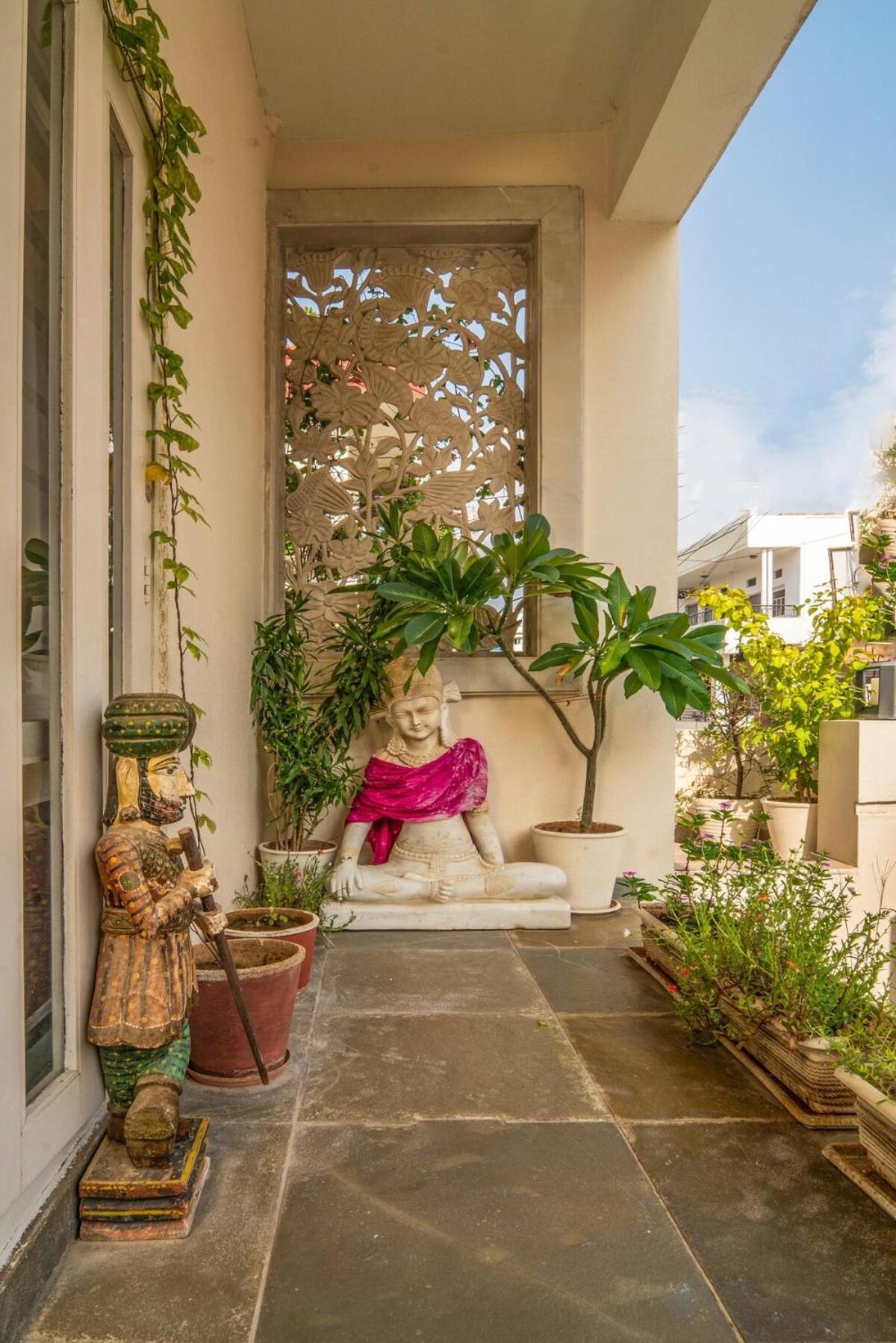 Santosh Villa - The House Of Antiques And Art Ουνταϊπούρ Εξωτερικό φωτογραφία